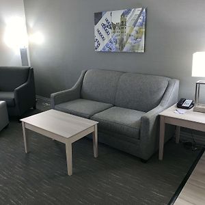 Queen Suite Disability Access